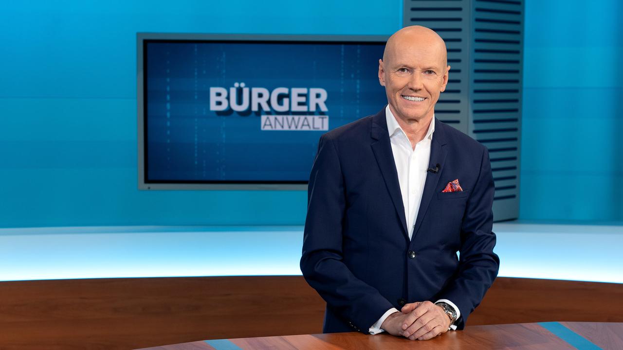 Bild von Peter Resetarits mit Schriftzug Bürgeranwalt im Hintergrund.