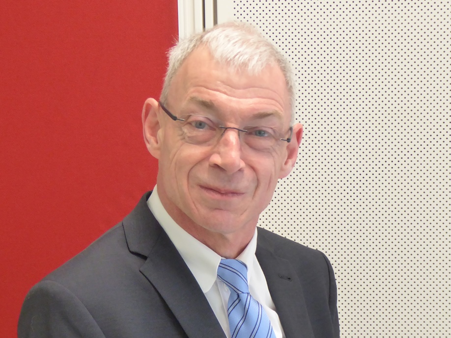 Zu Gast im ORF Kulturcafe war am 13. März 2018 Behindertenanwalt Hansjörg Hofer. Im Freak-Radio Interview sprach er über die Arbeit der Behindertenanwaltschaft und die alltägliche Diskriminierung von Menschen mit Behinderung. Wo kann der Behindertenanwalt tatsächlich unterstützen?