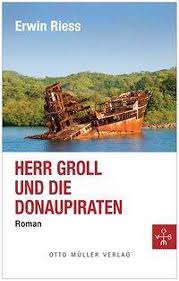 Auf der Donau bei Novisad kollidieren im Morgennebel zwei Schiffe: eine Motorjacht namens Argo, erbaut und gesteuert von ehemaligen Werftarbeitern aus Korneuburg bei Wien, und ein unbeleuchteter, antriebsloser Kohlefrachter, der in der Fahrrinne verankert wurde. Donaupiraten klettern nach der Kollision aus dem Frachtraum und kapern die Jacht. Anstatt ihre Jungfernfahrt ans Schwarze Meer fortzusetzen, wird sie stromaufwärts in Fahrt gebracht.