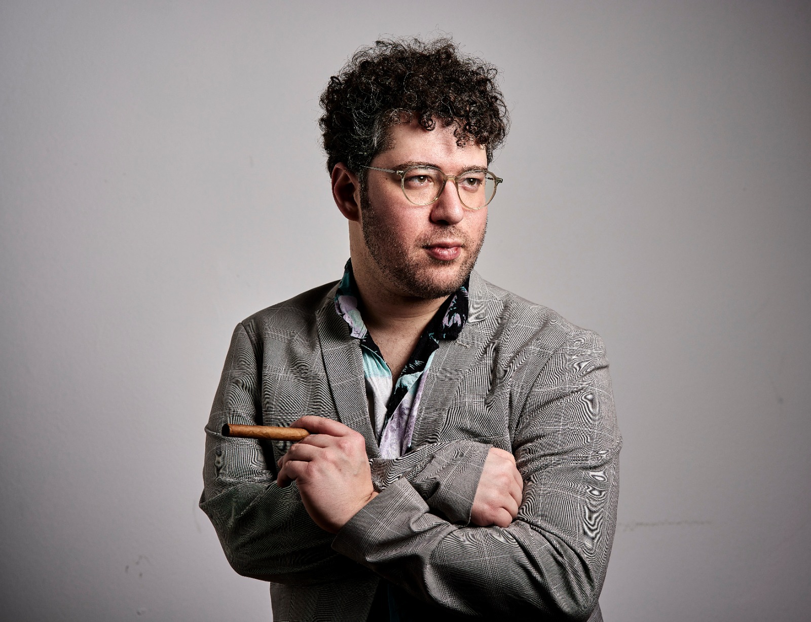 Heute ist bei uns Stand-up-Comedian David Stockenreitner zu Gast. Der gebürtige Kärtner hat ein neues Programm: El Disablo. Darin geht es unter anderem darum, dass Inklusion auch bedeutet Menschen mit Behinderung kriminelle Energie zuzutrauen. Wir waren bei einer Aufführung dabei und haben den Comedian danach ins ORF-Funkhaus eingeladen.