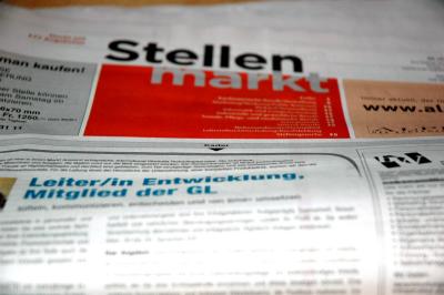 Zeitungsblatt mit Stellenmarkt